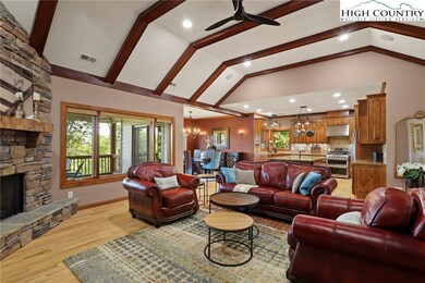 316 Sugar View Cir, Blowing Rock, NC 28605 - photo 7