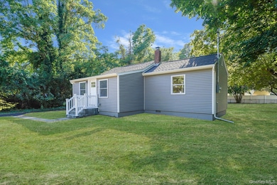 2 Myrtle Ln, Coram, NY 11727 - photo 2