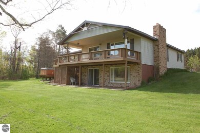 1820 Meadow Dr, West Branch, MI 48661 - photo 3