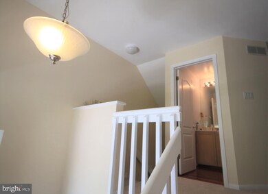 4205 Quaker Ct, North Wales, PA 19454 - photo 5