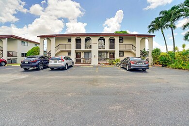 4355 W 12th Ln unit 6D, Hialeah, FL 33012 - photo 2