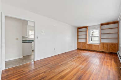 25 Holmes Rd_107
