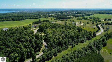 13628 S Bahia Vista unit 23, Traverse City, MI 49684 - photo 3