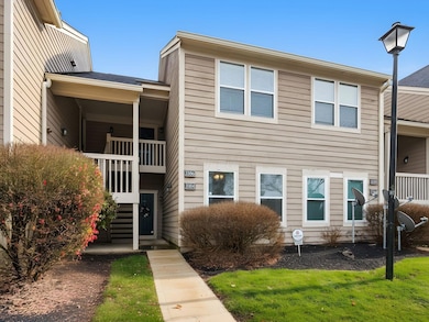 3384 Smiley Rd, Columbus, OH 43221 - photo 5