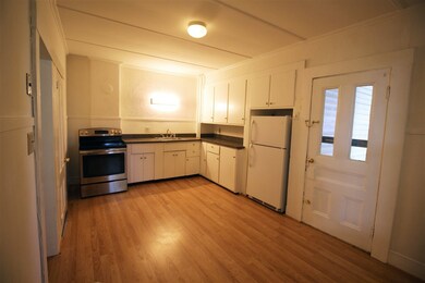 12 Monroe St unit A, Concord, NH 03301 - photo 3
