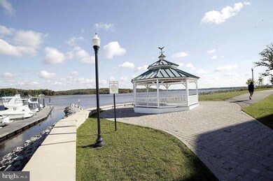 13978 Greendale Dr unit 8, Woodbridge, VA 22191 - photo 4