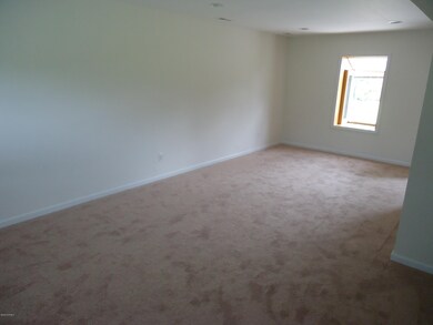 405 Greenbriar Dr, Jacksonville, NC 28546 - photo 2