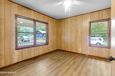 1614 Mckinley Ave, New Bern, NC 28562 - photo 3