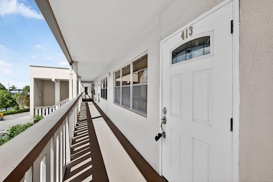 413 Southampton A, West Palm Beach, FL 33417 - photo 4