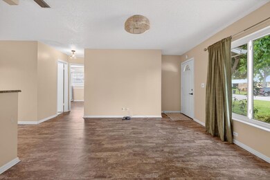 8675 SE Keathley Ct, Hobe Sound, FL 33455 - photo 7