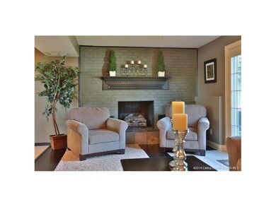 8105 N Skyline Dr, Floyds Knobs, IN 47119 - photo 3