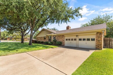 1249 Wedgewood Dr, Cleburne, TX 76033 - photo 5