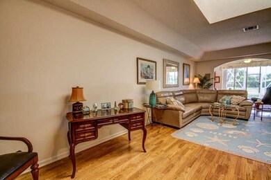 12646 Crystal Pointe Dr Unit C-small-008