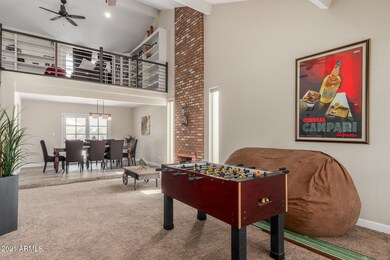 Living Dining Loft - Charter Oak