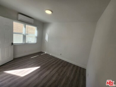 383 Harvey Dr unit A, Glendale, CA 91206 - photo 2