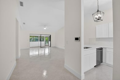 29 Fawlkland Cir, Boynton Beach, FL 33426 - photo 6