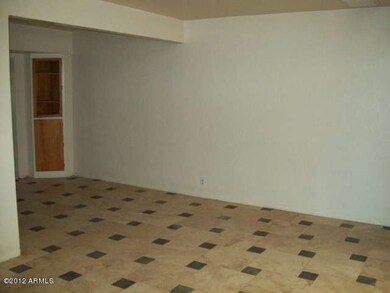 C:\fakepath\023-192000 -Living Room II