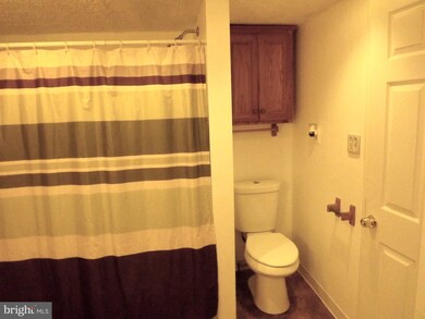 1629 Ward St, Marcus Hook, PA 19061 - photo 4