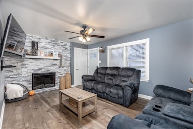 1409 Little Main St, Streator, IL 61364 - photo 2