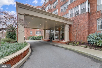 Gateway Georgetown Condos unit 201, Washington, DC 20007 - photo 2