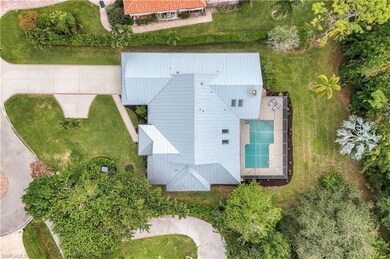 2209 Noble Ct, Naples, FL 34110 - photo 2