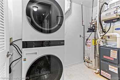 29 Lyons Ct unit 37, Dearborn, MI 48126 - photo 7