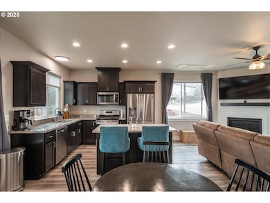 180 Brady Ln, Roseburg, OR 97471 - photo 5