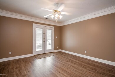 8305 Juanita Goins Ct, Louisville, KY 40228 - photo 3