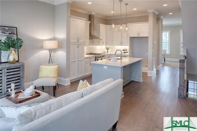 405 Upper Ave E, Savannah, GA 31401 - photo 3