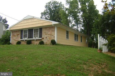3903 York Ln, Bowie, MD 20715 - photo 2