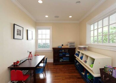 13 Richmond Dr, Old Greenwich, CT 06870 - photo 5