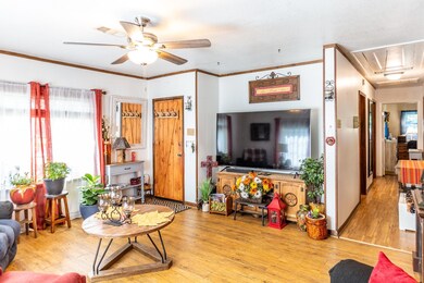 202 Mcanear St, Cleburne, TX 76033 - photo 6