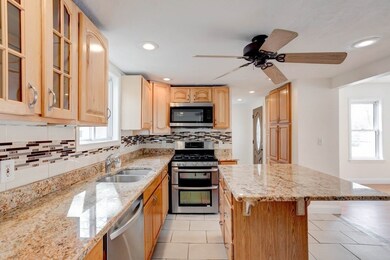 1145 Salem St, Malden, MA 02148 - photo 5