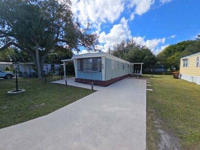 555 4th St unit 33, Vero Beach, FL 32962 - photo 4