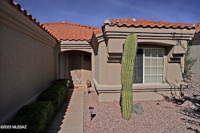 14269 N Trade Winds Way, Oro Valley, AZ 85755 - photo 2