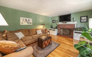 499 Lagrange St, West Roxbury, MA 02132 - photo 2