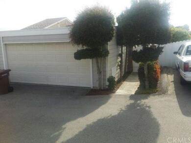 Extremely Cozy & Private Condo Just Park in your G