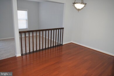 8204 Londonderry Ct, Laurel, MD 20707 - photo 6