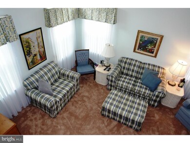 208 Bromley Place, Trenton, NJ 08691 - photo 4