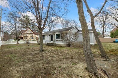 149 Concord St, Nashua, NH 03064 - photo 2