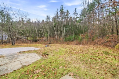 1119 Mammoth Rd, Pelham, NH 03076 - photo 5
