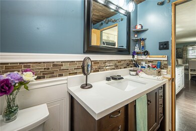 42 8th Ave, Woonsocket, RI 02895 - photo 6