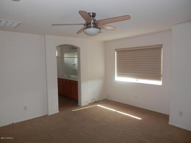 Mester Bedroom (2)