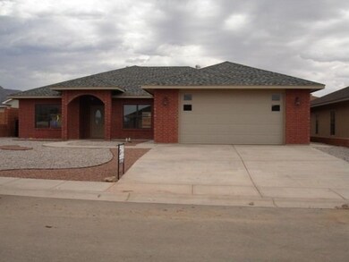 912 Hermoso El Sol, Alamogordo, NM 88310 - photo 2