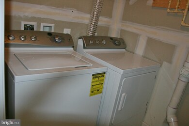 14659 Crossfield Way unit 165A, Woodbridge, VA 22191 - photo 7