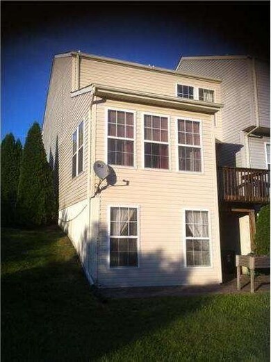 3428 Westview Dr, Perkiomenville, PA 18074 - photo 2