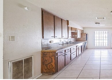 1806 Mosher Ln, Houston, TX 77088 - photo 7