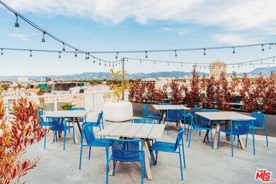 700 S Manhattan Place unit 513, Los Angeles, CA 90005 - photo 3