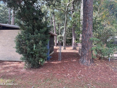 4003 Emerson St, Pascagoula, MS 39581 - photo 3