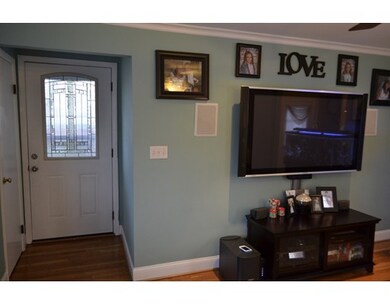 51 Cheyenne Rd, Springfield, MA 01109 - photo 4